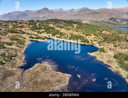 Vue aérienne du paysage des Highlands à Lettermore dans le nord de l'Écosse près de Fainmore, Royaume-Uni Banque D'Images