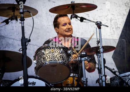 Oslo, Norvège. 26 juin 2025. Le groupe de rock américain Green Day donne un concert live lors du festival de musique norvégien tons of Rock 2025 à Oslo. Ici, le batteur Tre Cool est vu en direct sur scène. Banque D'Images