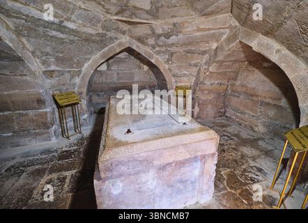 Une tombe sacrée. Au mausolée Dor US-Siyodat, où les fils de Timur, Umarshaykh et Jakhongir, sont enterrés. À Shahrisabz, Ouzbékistan. Banque D'Images