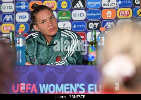 Sion, Suisse. 02 juillet 2025. Elena Linari d'Italie photographiée lors d'une conférence de presse de l'équipe nationale de football féminin d'Italie, a appelé l'Azzurre avant la première journée au championnat d'Europe en Suisse 2025, le mercredi 2 juillet 2025 à Sion, Suisse . Crédit : Sportpix/Alamy Live News Banque D'Images