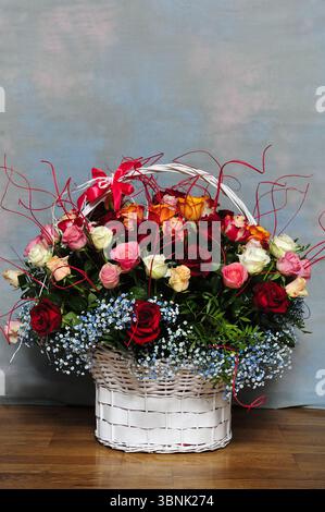 beauté, bouqet, fleurs, pétales, roses, maison, nature, vie tranquille, conception florale, fleurs de style de vie de luxe, photo Kazimierz Jurewicz, Banque D'Images