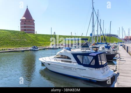 Bateaux en Château Marina (Klaipėdos pilies uostas), Pilies g, Port of Klaipėda, Klaipėda, Klaipėda County, République de Lituanie Banque D'Images