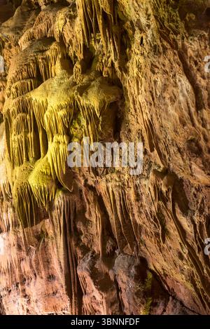 Grottes au Portugal, authentiques cathédrales souterraines Banque D'Images