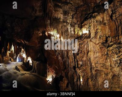 Grottes au Portugal, authentiques cathédrales souterraines Banque D'Images