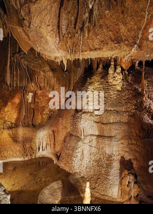 Grottes au Portugal, authentiques cathédrales souterraines Banque D'Images