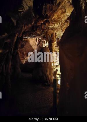Grottes au Portugal, authentiques cathédrales souterraines Banque D'Images