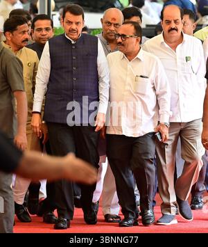 Mumbai, Inde. 03 juillet 2025. MUMBAI, INDE - 3 JUILLET : le ministre en chef du Maharshtra Devendra Fadnavis lors de la session de l'Assemblée de la mousson à Vidhan Bhavan le 3 juillet 2025 à Mumbai, Inde. (Photo par Anshuman Poyrekar/Hindustan Times/Sipa USA) crédit : Sipa USA/Alamy Live News Banque D'Images