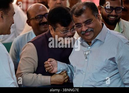 Mumbai, Inde. 03 juillet 2025. MLC Pravin Darekar et MLA Ravindra Chavan lors de la session de l'Assemblée de la mousson à Vidhan Bhavan le 3 juillet 2025 à Mumbai, Inde. (Photo par Anshuman Poyrekar/Hindustan Times/Sipa USA) crédit : Sipa USA/Alamy Live News Banque D'Images