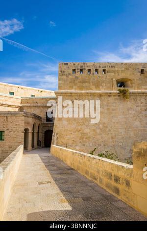 Entrée au Fort Saint Elmo à la Valette, Malte Banque D'Images