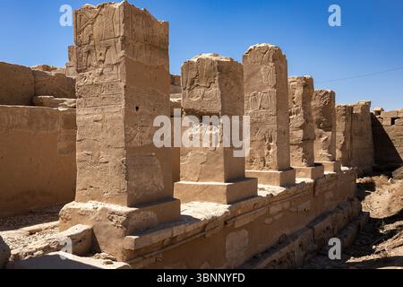 Temple de Karnak, temple d'Amenhotep II (Amenohtep II), près du dixième pylône, Louxor, Egypte, Afrique du Nord, Afrique Banque D'Images