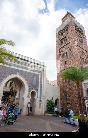 Le Pavillon du Maroc à EPCOT a été conçu pour ressembler à une ville marocaine avec un minaret réaliste. Banque D'Images