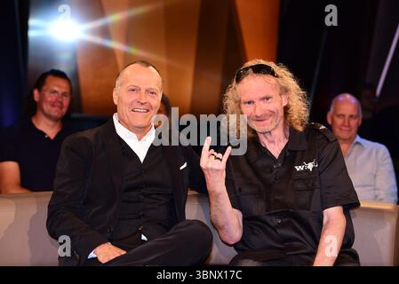 Joja Wendt und Holger Huebner zu Gast BEI der NDR Talk Show AM 4.07.2025 à Hambourg Banque D'Images