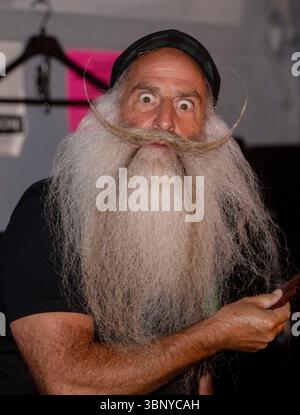 Pittsburgh, Pennsylvanie, États-Unis. 4 juillet 2025. Championnats du monde de la barbe et de la moustache présentés par le Mad Viking Beard Club en association avec l'Association mondiale de la barbe et de la moustache. (Crédit image : © Brian Cahn/ZUMA Press Wire) USAGE ÉDITORIAL SEULEMENT ! Non destiné à UN USAGE commercial ! Banque D'Images
