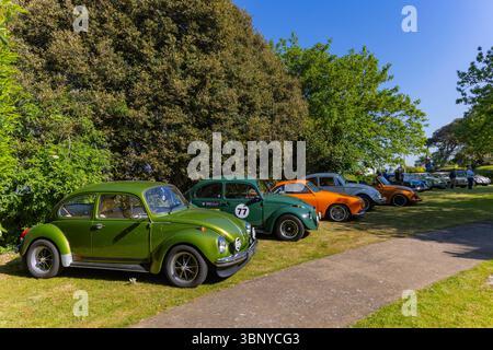 Café Clevedon et voitures Banque D'Images