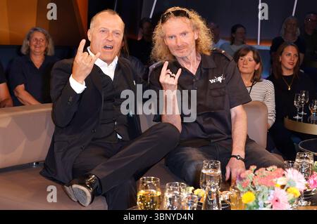 Joja Wendt und Holger Hübner BEI der Aufzeichnung der NDR Talk Show im NDR Fernsehstudio Lokstedt. Hambourg, 04.07.2025 *** Joja Wendt et Holger Hübner lors de l'enregistrement du Talk Show NDR dans le studio de télévision NDR Lokstedt Hambourg, 04 07 2025 Foto:xH.xHartmannx/xFuturexImagex ndr talk0407 5639 Banque D'Images