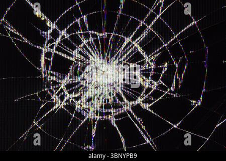 Traces de bosses et de fissures sur un écran LCD cassé, moniteur d'ordinateur ou écran de télévision Banque D'Images