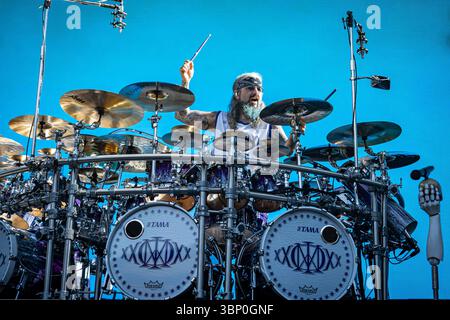 Dream Theater se produit au Lucca Summer Festival 2025 Banque D'Images