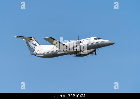 BUDAPEST, HONGRIE - 20 AOÛT. 2024 : Embraer 120 avions de base Airlines à la célébration d'État hongroise. Banque D'Images