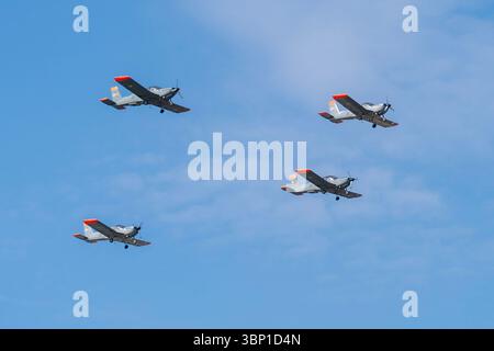 BUDAPEST, HONGRIE - 20 AOÛT. 2024 : avion d'entraînement Zlin Z-143LSi de l'armée de l'air hongroise au défilé volant de la célébration de l'État hongrois Banque D'Images