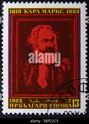 ISTANBUL, TURQUIE - 03 JANVIER 2021 : timbre bulgare montrant Karl Marx vers 1983 Banque D'Images