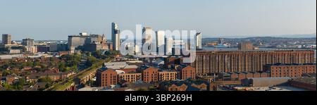Image aérienne panoramique de Liverpool Skyline photographiée depuis la région de Vauxhall Banque D'Images