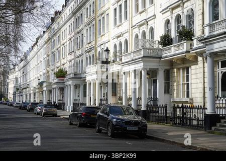 Maisons en terrasse victorienne à Kensington, Londres Angleterre Royaume-Uni Banque D'Images