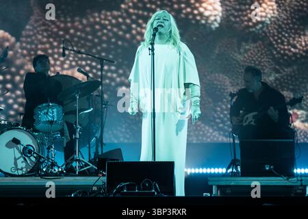 Roskilde, Danemark. 05th, Juli 2025. Anohni et les Johnsons donnent un concert en direct lors du festival de musique danois Roskilde Festival 2025 à Roskilde. Banque D'Images