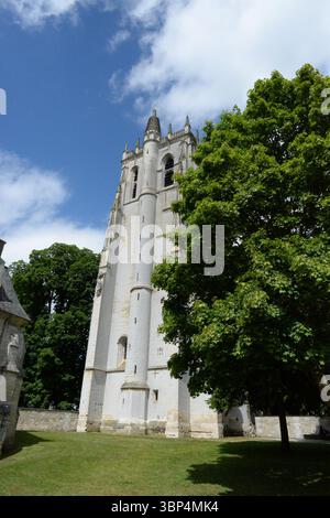 Abbaye du bec-Hellouin la tour Saint Nicolas Banque D'Images