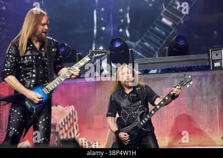 Andy Sneap und Ian Hill von Judas Priest live beim 'Scorpions & Friends Coming Home'-Jubiläumskonzert in der Heinz von Heiden Arena. Hanovre, 05.07.2025 Banque D'Images