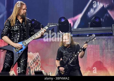 Andy Sneap und Ian Hill von Judas Priest live beim Scorpions & Friends Coming Home -Jubiläumskonzert in der Heinz von Heiden Arena. Hanovre, 05.07.2025 *** Andy Sneap et Ian Hill de Judas Priest en direct au concert anniversaire des Scorpions Friends Coming Home au Heinz von Heiden Arena Hanovre, 05 07 2025 Foto :Xu.xStammx/xFuturexImagex judas 5777 Banque D'Images