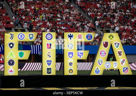 Atlanta, États-Unis. 05 juillet 2025. Les équipes participantes à la Coupe du monde des clubs de la FIFA sont présentes avant le match de quart de finale entre le Paris Saint-Germain et le FC Bayern Munich au Mercedes-Benz Stadium d'Atlanta, en Géorgie, le 5 juillet 2025. (Photo de Kindell Buchanan/Sipa USA) crédit : Sipa USA/Alamy Live News Banque D'Images