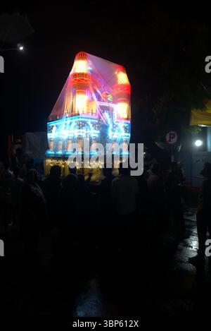 Rajkot, Gujarat, Inde. 06 juillet 2025. Festival Muharram Tazia Parade 2025. Crédit : Nasirkhan Davi/Alamy Live News Banque D'Images