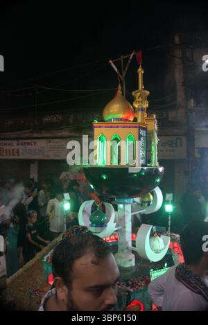 Rajkot, Gujarat, Inde. 06 juillet 2025. Festival Muharram Tazia Parade 2025. Crédit : Nasirkhan Davi/Alamy Live News Banque D'Images