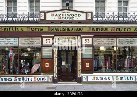 Extérieur du magasin James Smith & sons, Hazelwood House, New Oxford Street, Londres Angleterre Royaume-Uni Banque D'Images