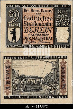 2 billet Mark Notgeld émis à Berlin, Allemagne, 1922. Le revers présente une représentation du premier tramway électrique (Straßenbahn) de Charlottenburg à partir de 1882, célébrant les débuts de l'histoire des transports publics de Berlin avec des éléments graphiques et typographiques complexes. Banque D'Images