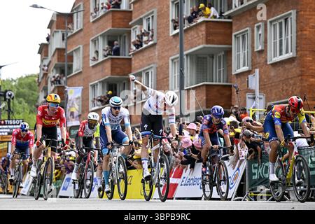 Dunkerque, France. 07 juillet 2025. Le belge Tim Merlier de Soudal Quick-Step célèbre sa victoire sur la troisième étape du Tour de France 2025, de Valenciennes à Dunkerque (178 km) le lundi 07 juillet 2025 en France. La 112ème édition du Tour de France débute le samedi 5 juillet à Lille, France, et se terminera à Paris, France, le 27 juillet. BELGA PHOTO JASPER JACOBS crédit : Belga News Agency/Alamy Live News Banque D'Images