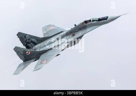 Radom, Pologne - 27 août 2023 : avion de chasse Mikoyan-Gurevich MiG-29 Fulcrum de l'armée de l'air polonaise. Aviation et avions militaires. Banque D'Images