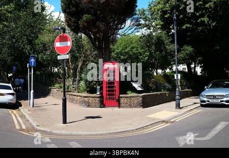 Le Clifftown Telephone Museum, l'un des plus petits musées du monde. Le musée se trouve à l'angle de Capel Terrace et Alexandra Road, Southend Banque D'Images