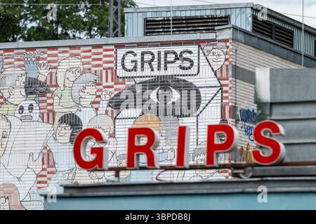 Berlin, Allemagne. 07 juillet 2025. Le Grips Theater à Hansaplatz. Crédit : Soeren Stache/dpa/Alamy Live News Banque D'Images