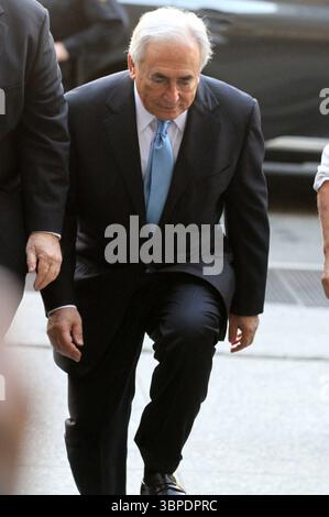L'ancien chef du FMI Dominique Strauss-Kahn devant le tribunal de New York- 1er juillet 2011 Banque D'Images
