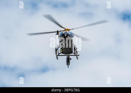 ZM502 - Airbus H-145 Jupiter HT1 de l'école de pilotage de la Royal Air Force au départ de RAF Valley, Anglesey, pays de Galles Banque D'Images