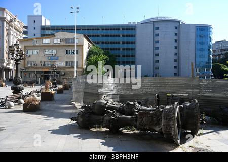 Skopje, Macédoine du Nord - 15 juin 2025 : le centre de la ville de Skopje. Banque D'Images