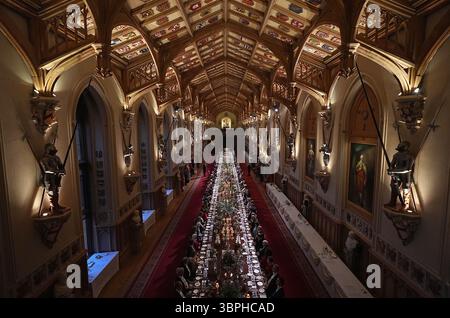 Le banquet d'État du président français Emmanuel Macron et de son épouse Brigitte Macron, au château de Windsor, Berkshire, le premier jour de la visite d'État du président français au Royaume-Uni. Date de la photo : mardi 8 juillet 2025. Banque D'Images