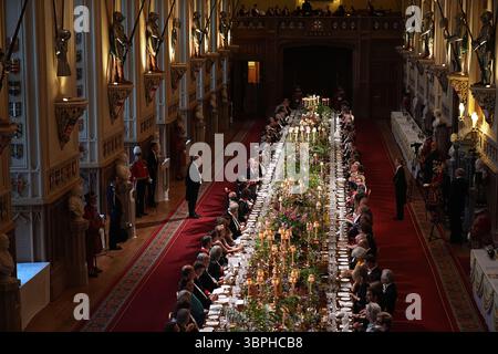 Le banquet d'État du président français Emmanuel Macron et de son épouse Brigitte Macron, au château de Windsor, Berkshire, le premier jour de la visite d'État du président français au Royaume-Uni. Date de la photo : mardi 8 juillet 2025. Banque D'Images