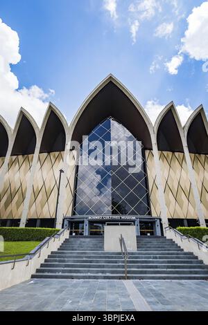 Kuching, Malaisie - mai 2023 : architecture du musée des cultures de Bornéo au complexe du musée Sarawak à Kuching, Malaisie, Asie Banque D'Images