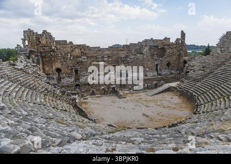 Site archéologique de la ville antique de Perge à Antalya, Turquie. Perge était une ville antique grecque et romaine et autrefois la ville la plus prostituée de l'ancien W. Banque D'Images