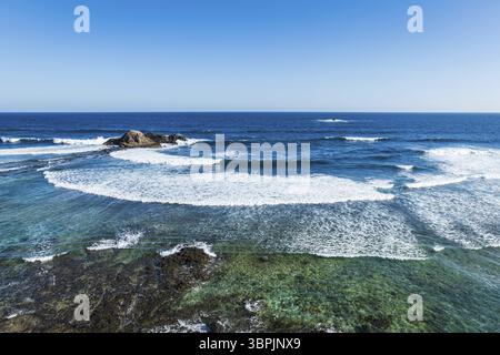 Lombok, Indonésie, paysage de vue sur l'océan de la plage. Lombok est une île de la province de Nusa Tenggara Ouest, en Indonésie, en Asie Banque D'Images