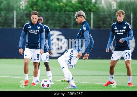 Copenhague, Danemark. 08 juillet 2025. Brandon Llana (39 ans) du FC Copenhague s’échauffe pour un match test de pré-saison entre le FC Copenhague et le FC Fredericia au 10ern du centre d’entraînement du FC Copenhague à Frederiksberg, Copenhague. Crédit : Gonzales photo/Alamy Live News Banque D'Images