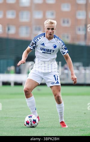 Copenhague, Danemark. 08 juillet 2025. Victor Froholdt (17 ans) du FC Copenhagen vu lors d'un match test de pré-saison entre le FC Copenhagen et le FC Fredericia au 10ern du centre d'entraînement du FC Copenhagen à Frederiksberg, Copenhague. Crédit : Gonzales photo/Alamy Live News Banque D'Images