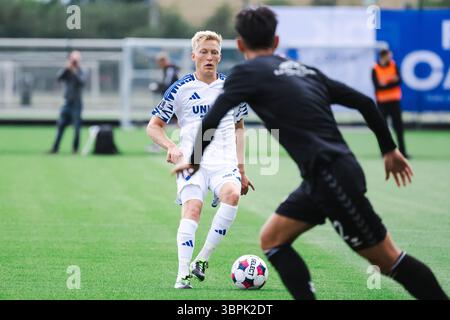 Copenhague, Danemark. 08 juillet 2025. Birger Meling (24 ans) du FC Copenhagen vu lors d'un match test de pré-saison entre le FC Copenhagen et le FC Fredericia au centre d'entraînement du FC Copenhagen 10ern à Frederiksberg, Copenhague. Crédit : Gonzales photo/Alamy Live News Banque D'Images